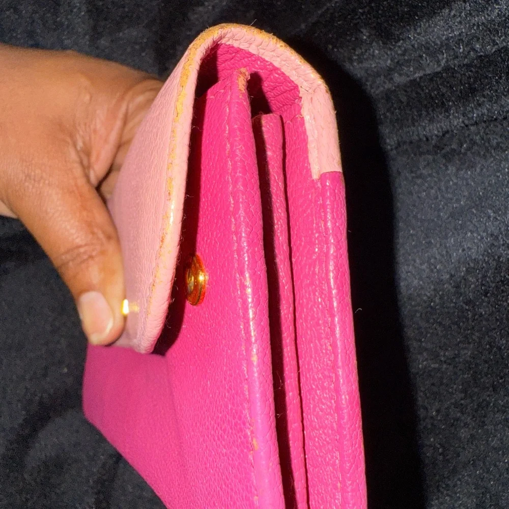 Miu Miu Pink Leather Wallet with Gold Logo - Picture 6 of 16